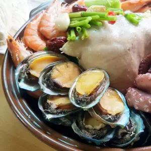 [롯데백화점]인정식탁 덕이네수산 2인용 해신탕 밀키트