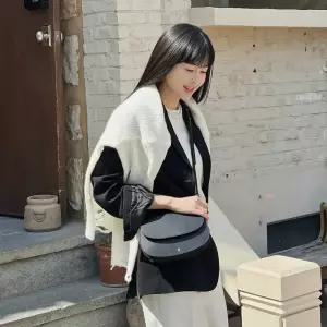 [리퍼브/호재] CASTER(캐스터)_BLACK / 정가 278,000원