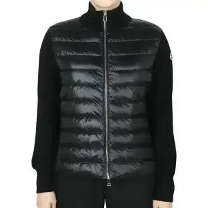 디몬트 몽클레어 여성 로고 패치 울 믹스 집업 자켓(블랙) 9B00025 M1131 999
