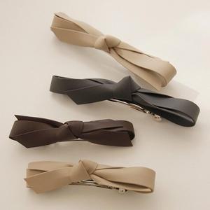 [제이로렌] 소프트 레더 리본 자동핀 H01175