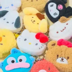산리오 파우치 키티 한교동 시나모롤 쿠로미 마이멜로디 포차코 폼폼푸린 에어팟 이어폰 미니파우치 세트