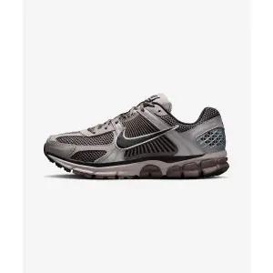나이키 NIKE 줌 보메로 5 M - 칼리지 그레이:케이브 스톤:메탈릭 실버:블랙 FB9149-005 341662