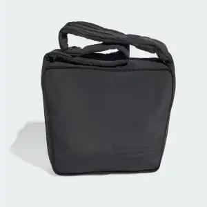 [그랜드 스테이지] ADIDAS BOWLING BAG CB JC6082