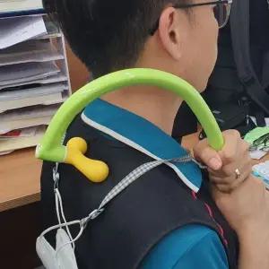 [셀러에이드]어깨 안마기 지압봉 등 갈고리
