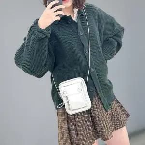 여성용 블랙 실버 사각형 미니 광택 버튼 크로스백