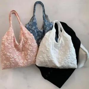 여성 러블리 플라워 디자인 캔버스 숄더백 넉넉한 수납경량