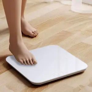 퓨어화이트 인테리어 LED 디지털 체중계 강화유리 깔끔한 디자인_23048769