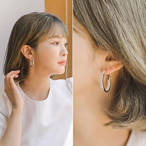 미스21 스포라 2라인 큐빅 링 귀걸이 이어링 (er2544)