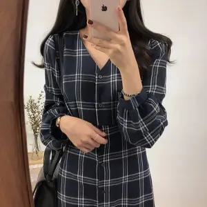 여성 데일리 체크 패턴 가을 단추 원피스