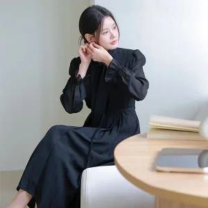 [르포엠]소피엔 타이넥 핀턱 원피스