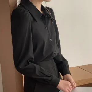 에밀리 빅카라 퍼프 블라우스 봄 여성 데일리 하객룩 빅사이즈