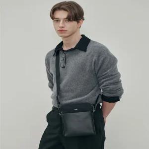 닥스 액세서리 25SS [크로스백][CARBON HILL] 블랙 소가죽 배색 DBBA5EE27BK