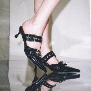 [솔트앤초콜릿] 더블 버클 아일렛 뮬 412413001 (6.5cm/2colors)
