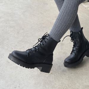 제키아 퍼안감 레이스업 여성 워커부츠 5cm
