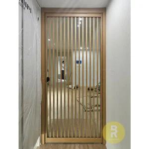[바른도어]10번 초슬림유압 싱글스윙중문 간살형 예림16 투명강화유리