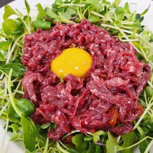 요리조리 국내산 한우 육회 300g x 2팩+증정소스