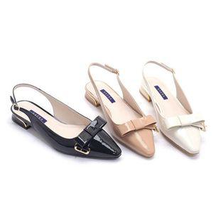 [갤러리아] SAERA 세라 여성 슬링백 S22G407 네이비,스킨,크림 2CM