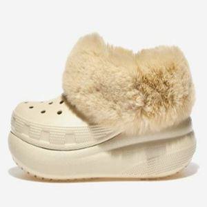 [그랜드스테이지] CROCS CLASSIC FUREVER CRUSH BONE CRS208446
