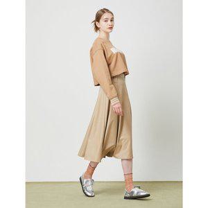 [CC콜렉트](타임스퀘어점패션관)페이크레더 플레어 스커트(C241MSD008)
