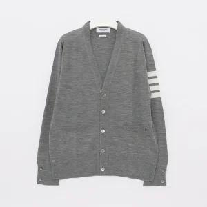 사선완장 클래식 메리노 울 남성 가디건 MKC002A Y1014 058