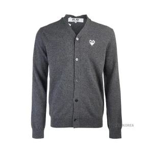 [롯데백화점]꼼데가르송 FW24 공용 와펜 가디건 AX N062 051 3 GREY