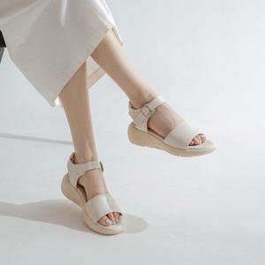SOVO 클로벨리 플랫폼 스트랩샌들 4cm