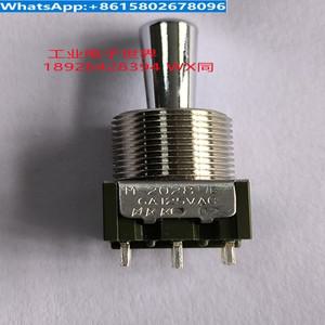 M-2028L/B-B5E 6핀 3단 속도 리셋 로커 스위치 M2028B2B1B1W01 5647MA
