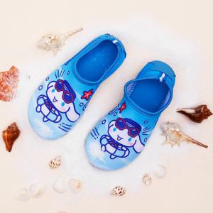 시나모롤 파도 아쿠아슈즈`