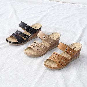 펀칭 웨지통굽 슬리퍼샌들 (6.5cm) 카밀라