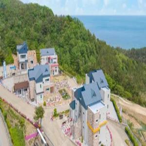 [강원/삼척] 삼척 산토리니 펜션 (가족/바베큐장/커플/테라스)