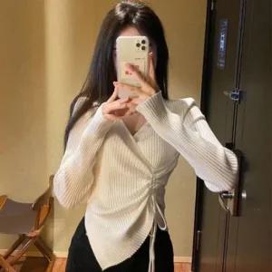[오노마] ONM 랩스타일 니트티 주름 부드러운 스트링 브이넥 슬림  11872347)