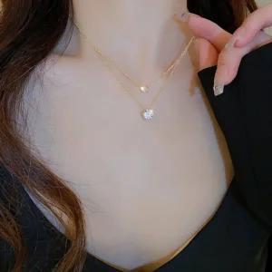 레이어드 큐빅 진주 목걸이 골드 포인트 니트 쇄골 여성스러운 라인 신주 알러지방지 데일리 연말 연초 파