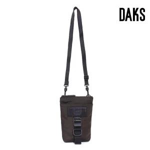 [닥스]닥스 가죽패치 장식 브라운 나일론 미니백 폰백 크로스백 (DBHO4FP05W2)
