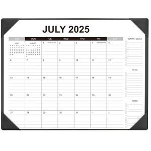 책상 매트가 있는 책상 캘린더 2025-2026년 22