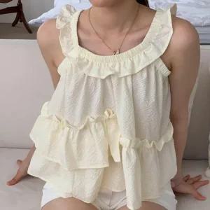 여자 프릴나시 러플 시어서커 바캉스룩 민소매 블라우스