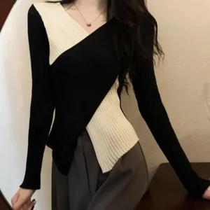 ONM 투톤 크로스 티셔츠 언밸런스 슬림 슬릿 브이넥
