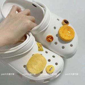 크록스용 DIY 에그 타르트 신발 참, 귀여운 작은 만터우 나막신 장식, 재미있는 신발 참 액세서리, 어린이 파티 선물