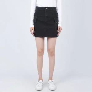[게스] 여성 청치마 카고 데님 스커트 블랙 YO6D3581