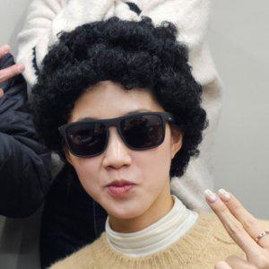 인생사진 네컷 폭탄 뽀글머리 가발 블랙 폭탄머