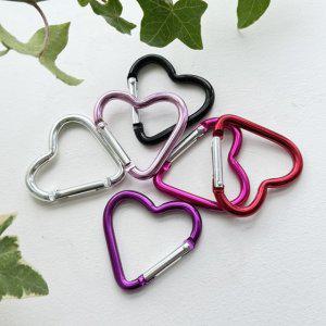 필수템 프로 하트 디자인 알루미늄 카라비너 부