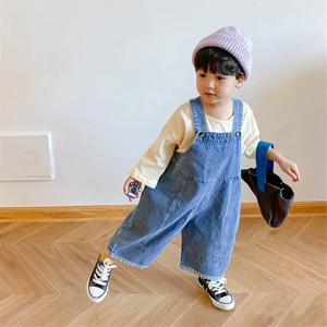 2025년 가을 신상 아동 루즈핏 오버올 유아 남아 여아 캐주얼 청 점프수트 단색 아우터 의류 1-7세 아동 고품질 턱받이 바지