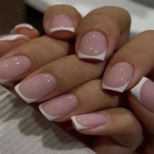 24 개/대 여성을위한 짧은 사각형 가짜 손톱 귀여운 신부 하트 화이트 프렌치 팁 가짜 ongles y2k 프레스 온 틀린 손톱 용품