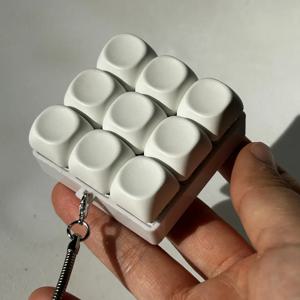 편안한 DIY 키보드 Fidget 키 체인 키 캡 키 버튼 손가락 키보드 캡 4/9 키 릴리프 스트레스 리모콘 장난감 성인