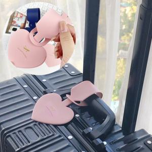 1Pcs Pu 가죽 비행 휴가 여행 액세서리 가방 가방 이름 ID 주소 태그 솔리드 컬러 여성 남성 수하물 태그