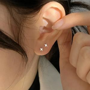 여성을위한 실버 지르콘 스타 작은 스터드 귀걸이 파인 쥬얼리 미니멀리스트 귀 구멍 케어 액세서리 선물