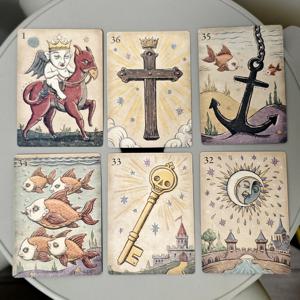 36 Pcs Lenormand 오라클 카드 Deviant Moon Lenormand Della Luna 클래식 데크 350GSM 양면 양각 카드 용지 9*6cm 인쇄