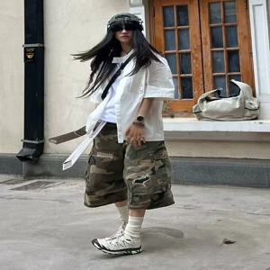 American High Street Camouflage Workwear는 틈새 디자인을 파괴합니다. 스트레이트 진 크롭 팬츠 남성과 여성 다용도 반바지 여름