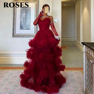 ROSES 더스티 핑크 우아한 무도회 원피스 얇은 명주 그물, 연인 정장 가운, 티어드 A 라인 오프 더 숄더 이브닝 원피스 맞춤형