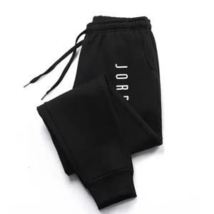 남성 조깅 스웨트 팬츠 데일리 스웨트 팬츠 새로운 인기 판매 캐주얼 다목적 새로운 패션 사계절 남성 및 여성 의류