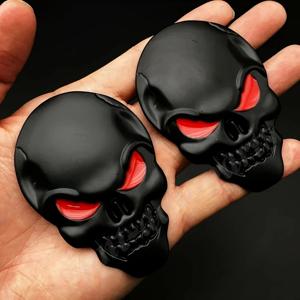 2개 해골 해적 해골 바케너 헤드 해골 3D 금속 자동차 차체 스티커 자동차 후면 엠블럼 배지 데칼